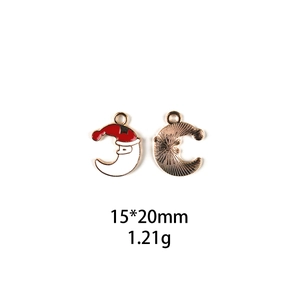 Detailed view of 15x20mm moon Santa Claus alloy pendant showing 1.21g weight and texture