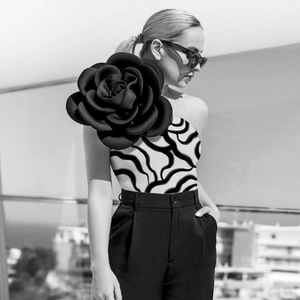Damen 3D-Blumen Einteiler Badeanzug mit Zebrastreifen in künstlerischem Schwarz-Weiß-Design