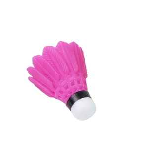 Mini llavero de volante de bádminton en PVC rosa con punta blanca y detalle de anillo negro