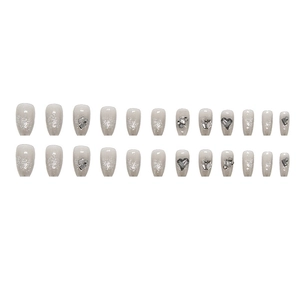 Ongles à pression pailletés avec cœurs et strass argentés en forme ballerine 24pcs