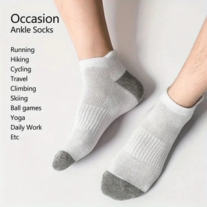 Breathable mesh ankle socks for men featuring white and grey拼接 knit details