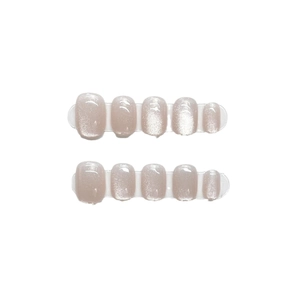 Pink cat eye press-on nails set with shimmering glitter finish and short round shape