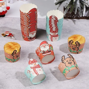 Weihnachts-Muffinförmchen aus Papier mit Nikolaus- und Schneemann-Motiven für Backwaren