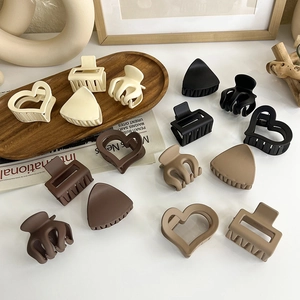 Matte Frosted Acrylic Hair Claw Clips Geometric Heart Square Triangle Hairpins Minimalist Korean Style Hair Accessories Women