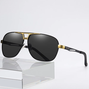 Polarized photochromic aviator sunglasses for men with gold and black metal frame