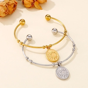 Bracelets ouverts en acier inoxydable doré et argenté avec pendentif soleil lune