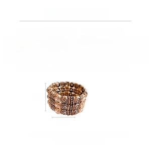 Detailed view of vintage crystal elastic bracelet showing 3.5cm width and alloy texture