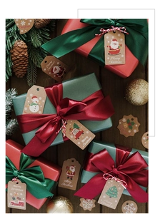 Thick Christmas gift tags kraft paper hanging labels with Santa Claus design for holiday decor.