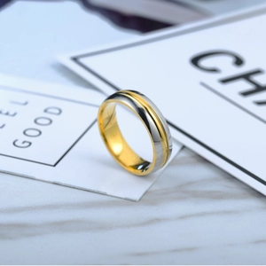 Minimalist 6mm 316L titanium steel ring in 18K gold and silver two-tone finish