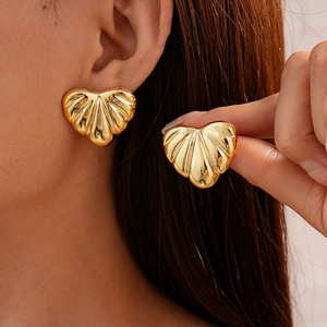 Heart Shaped Stud Earrings With 925 Sterling Silver Earring Post Ribbed Shell Texture Acrylic Minimalist For Women