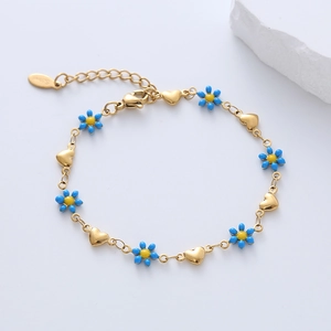 18k gold plated stainless steel bracelet featuring blue daisy flowers and heart links
