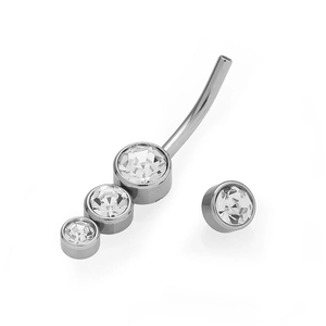 Piercing de nombril en acier 316L avec trois zircons transparents de taille dégressive