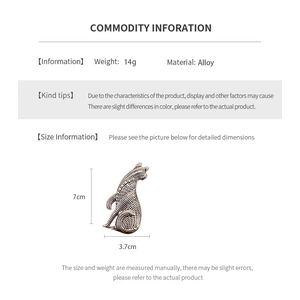Detailed size specifications for a retro cat brooch and pendant made of alloy