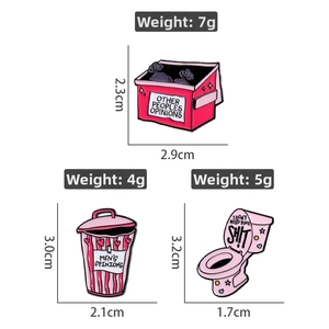 Détails des broches en émail aux slogans drôles et designs de toilettes roses