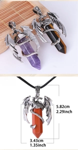Mesure détaillée de la taille du pendentif dragon avec pointe en pierre naturelle