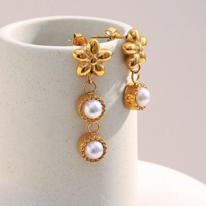 Exquisite 18K gold plated stainless steel asymmetrical flower and pearl drop earrings