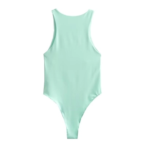 Dettaglio del body americano verde menta senza cuciture con tessuto elasticizzato liscio