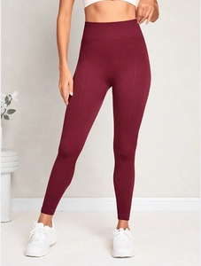 Detaillierte Nahaufnahme der Wabenstruktur-Stoff an nahtlosen High-Waist Yoga-Leggings