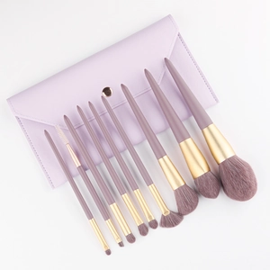 Kit de 9 pinceaux de maquillage violet lavande avec une pochette de rangement en cuir
