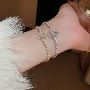 Bracelets fleur en or et argent avec zircons étincelants pour femmes élégantes