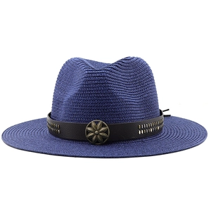 Klassischer dunkelblauer Strohhut im Fedora-Stil mit Lederband und Vintage-Metallblume