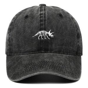 Vintage gewaschene Baumwollkappe mit weißem Dinosaurier Skelett Stickerei in Carbonschwarz