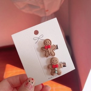Cute brown gingerbread man hair clips set for women with forest style design