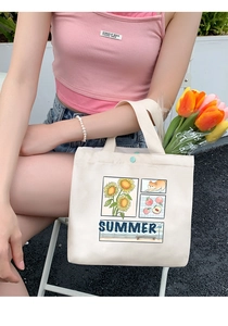 Τσάντα tote από καμβά λεπτομέρεια, casual τσάντα ώμου με χαριτωμένο καλοκαιρινό τύπωμα.