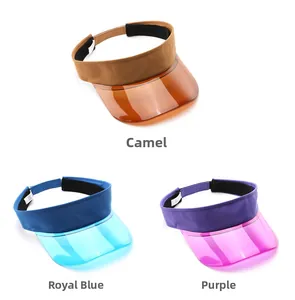 Dettaglio delle visiere parasole colorate nei toni cammello, blu reale e viola traslucido