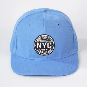 Casquette de baseball bleue à visière plate avec écusson brodé New York City NYC
