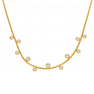Collier élégant en acier inoxydable plaqué or 18 carats avec perles de zircone 5A
