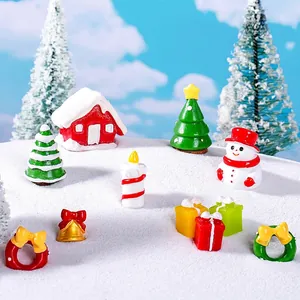 Ornements De Noël Miniatures Résine Bonhomme De Neige Sapin De Noël Maison Micro Paysage DIY Décoration Bureau Mignon Festif