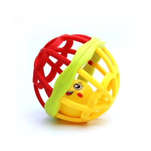 Balle hochet colorée pour bébé avec design évidé pour le développement sensoriel