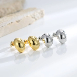 Orecchini a lobo minimalisti a goccia in oro e argento con finitura in metallo lucido