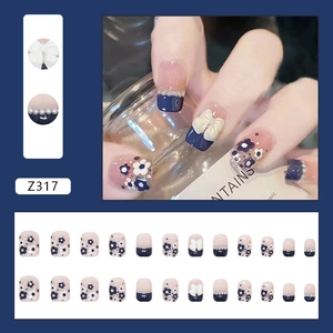 Französische marineblaue Press-on-Nägel Set mit Blumenmuster und Perlen-Schleifen-Dekor