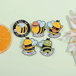 Lot de 5 épingles en émail d'abeilles créatives avec jeux de mots sur fond vert rafraîchissant