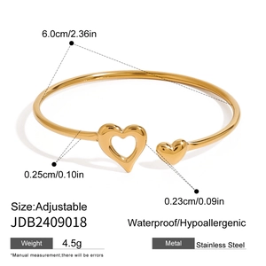 Detailed sizing chart of heart open bangle with 6.0cm diameter and product specifications