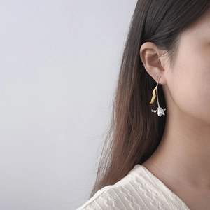 Elegant long tulip S925 silver earrings for women with a gold and silver matte finish