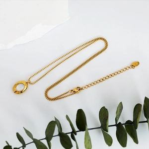 French vintage oval natural shell pendant necklace in gold-plated stainless steel