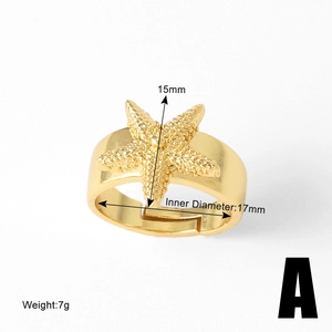 Detailed view of gold starfish ring featuring 15mm ornament and 17mm inner diameter