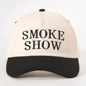 Casquette de baseball vintage avec couronne crème et broderie noire smoke show