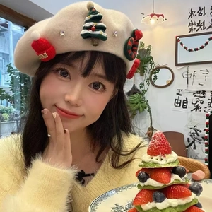 Christmas Wool Beret Hat For Women Winter Warm Painter Hat With Santa Claus Christmas Tree Antlers Decoration Holiday Party Headwear