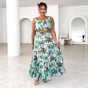 Ensemble vintage deux pièces pour femme avec top court sans manches et jupe longue à taille haute