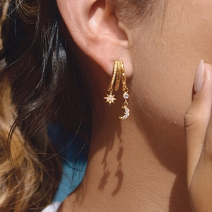 Boucle d'oreille dorée en acier inoxydable avec anneaux et pendentifs étoile et lune
