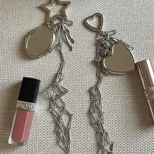 Silver metal fringe mirror charms with star and heart carabiners for handbags