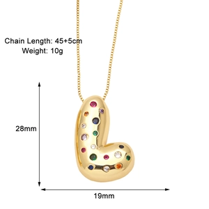 Detail showing 45+5cm chain length and 10g weight for the colorful letter L pendant