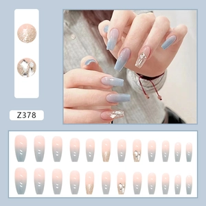 Faux ongles longs trapèze avec dégradé bleu-rose et strass en diamant 3D étincelants