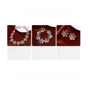 Detailed size and weight information for crystal flower necklace bracelet and earring set