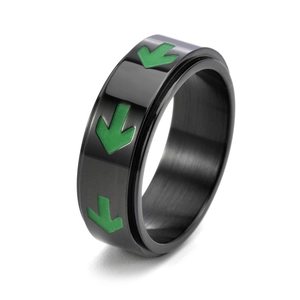 Black stainless steel rotating arrow ring with green luminous details for men and women