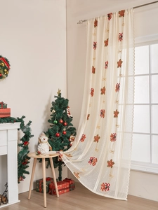 Detailansicht der Weihnachtsgardine mit roten Schleifenstickereien und Spitzenkanten